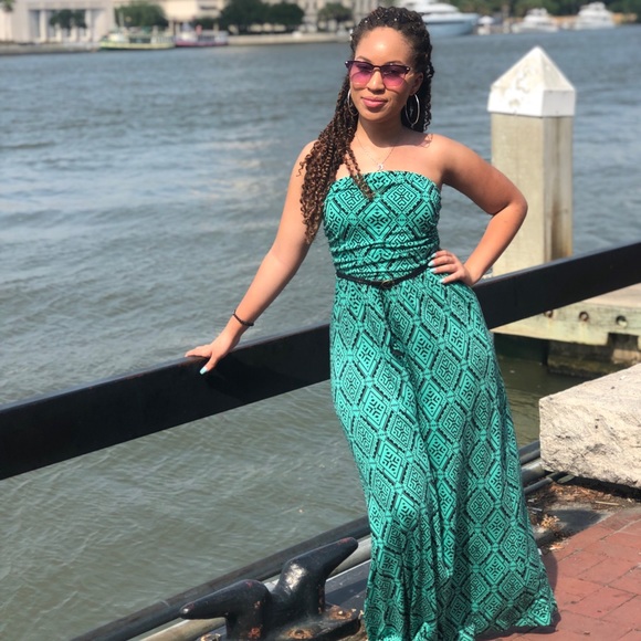 Meet your Posher, Donni 💕 - Picture 9 of 16